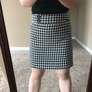Ann Taylor houndstooth wool blend skirt Sz 6P